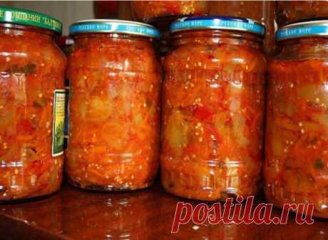 Очень вкусное Лечо (кабачки баклажаны). 
Ингредиенты:
1 кг баклажанов
1 кг кабачков
1 кг перца
1 кг моркови
пучок укропа пучок.петрушки
Для соуса :
2 кг помидоров
2 головки чеснока
1/2 стакана 6% уксуса
1,5 стакана растительного масла
1,5 стакана сахара
1/3 стакана соли
4 горошины душистого перца
5 горошин черного перца
2 лавр. листа
1 ч. л. кориандра (по желанию)
Готовим:
1. Баклажаны и кабачки нарежьте кружочками , перец кольцами, морковь натереть, зелень измельчить.
2. Для соуса перекрути