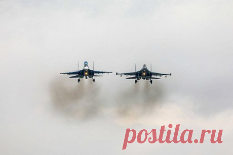 Авиация коалиции США 23 раза опасно сблизилась с российскими самолетами в Сирии. Авиация коалиции во главе с США за 2023 год 23 раза опасно сблизилась с самолетами Воздушно-космических сил России в Сирии. Об этом сообщил замглавы ЦПВС контр-адмирал Олег Гуринов. Он отметил, что во время 11 эпизодов экипажи фиксировали облучение российских самолетов системами наведения вооружения.