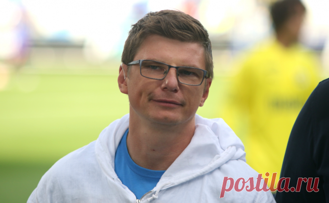 Сын Аршавина забил за «Спартак» прямым ударом с углового. Арсений Аршавин с 2020 года занимается в академии «Спартака». В понедельник он помог своей команде одержать разгромную победу на старте турнира на призы Олега Романцева