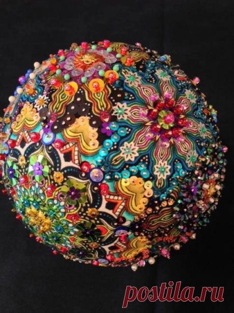 Необычные елочные шары: восхитительные идеи для новогоднего творчества