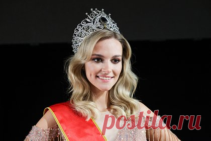 Россиянку объявили одной из 12 главных красавиц Земли. Представительница России Дарья Луконькина вошла в топ-12 международного конкурса красоты «Мисс Земля». В список 12 главных красавиц Земли также вошли представительницы Вьетнама, Бразилии, ЮАР, Венесуэлы, Нидерландов, Филиппин, Албании, Пуэрто-Рико, Индонезии, Таиланда и Казахстана.