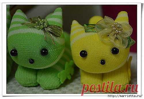 Забавные и очень милые котята из носков. Мастер-класс
