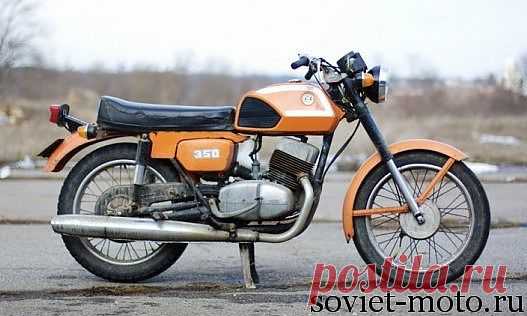 ČZ 350 472.3. Раньше в СССР мотоциклы марки Чезет поставлялись лишь с двигателями 175 и 250 кубических сантиметров. Мотоциклы этой марки известны благодаря соревнованиям по мотокроссу, где мотоциклы CZ принимали активное участие и часто занимали призовые места.

Мотоцикл ČZ 350 472.3 имеет красивый и приятный дизайн. Мотоцикл отличается своей надёжностью. CZ 350 предназначен для езды без коляски, поэтому конструкторы облегчили мотоцикл.