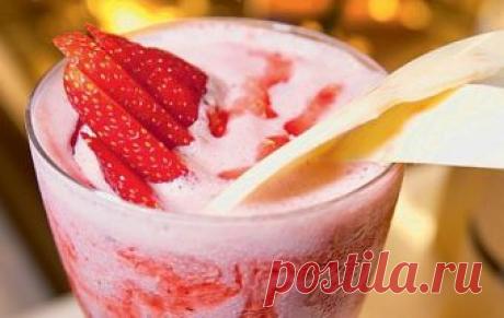 Молочный коктейль с фруктами / Молочные коктейли и напитки / TVCook: пошаговые рецепты c фото