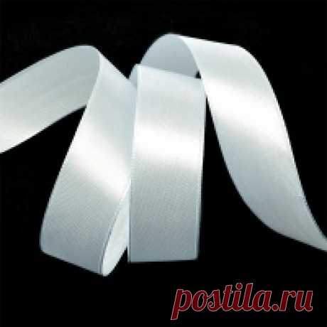 Лента атласная 1" (25мм) цв.3102 св.голубой IDEAL уп.27,4 м Лента атласная 1" (25мм) цв.3102 св.голубой IDEAL уп.27,4 м