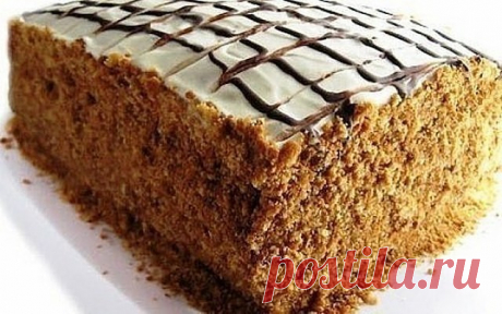 Медовик без масла — легкий и неимоверно вкусный. 

Недавно готовила. Получилось намного изысканней чем магазинный вариант. Этот рецепт специально для любителей медовой выпечки. 

Ингредиенты: 

Для теста: 

яйца — 3 штуки 
сахар — 1 стакан 
жидкий мед — 2-3 стол. ложки 
сода — 1 чайн. ложка 
мука — 3 стакана. 

Для крема: 

сметана (лучше жирную) — 0,5 л. сметаны 
сахар — 1 стакан. 

Приготовление: 

В эмалированной посуде смешать яйца, сахар и мед. Смесь в посуде поставит...