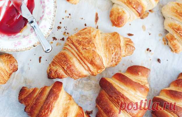 Как испечь хрустящие французские круассаны дома: советы + рецепт - KitchenMag.ru