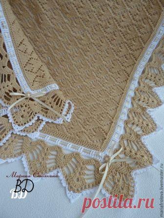 Детский плед, вязанный спицами и обвязанный крючком.