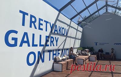 Гости спецпроекта Третьяковки в Приморье смогут "побывать" внутри картины "Черный квадрат". Выставка "Третьяковка в движении" заработала во Владивостоке во временном павильоне, организованном в транспортных контейнерах, в рамках культурной программы Восточного экономического форума