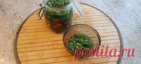 Аджика из петрушки — необыкновенно вкусная и очень пикантная приправа к любому блюду — Мир интересного