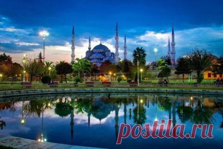 Голубая мечеть (Мечеть Султана Ахмета, тур. Sultanahmet Camii), Стамбул, Турция.