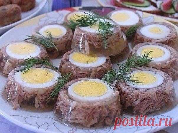 Этот ВКУСНЕЙШИЙ холодец ни кого не оставит равнодушным! 
Шикарно украсит любое застолье!