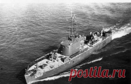 «Мошка», ставшая для фашистов москитом 25 марта исполняется 75-летний юбилей легендарного подвига малого охотника СКА-065 тип МО-4. В тот день малый (иногда «морской») охотник, который часто по-свойски именовался «мошкой», превратился в самого настоящего москита.