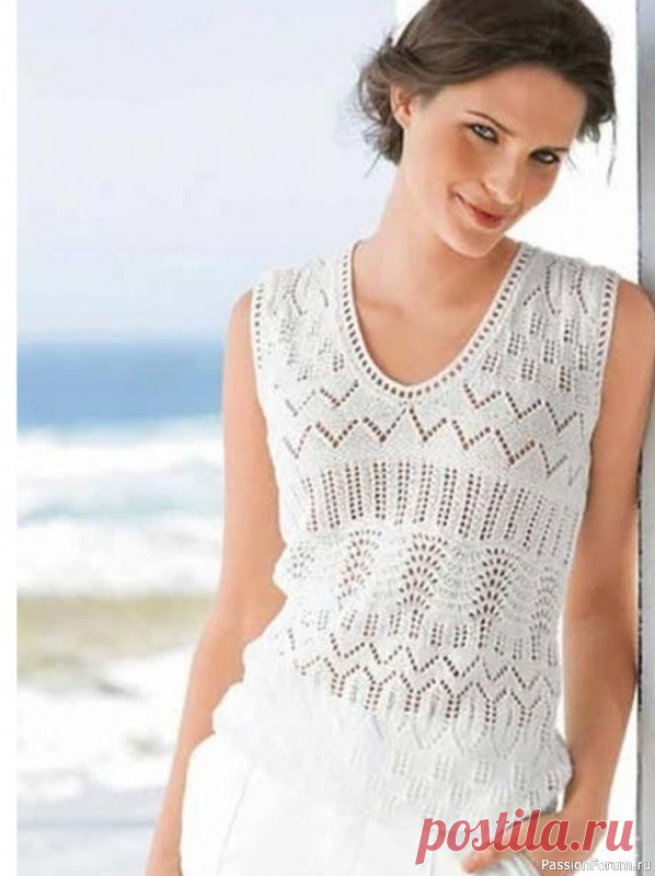 Белоснежный топ спицами