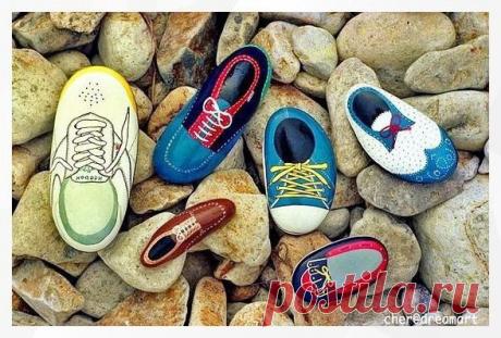 Идеи того, как можно разукрасить камушки