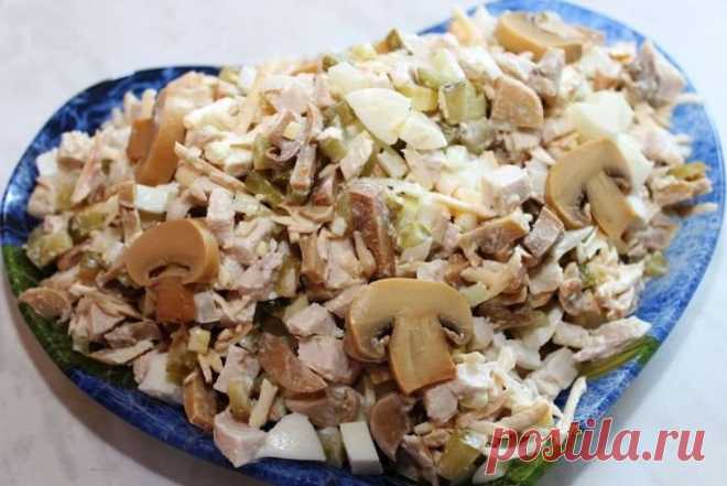 20 салатов из куриных желудков, которые непременно удивят