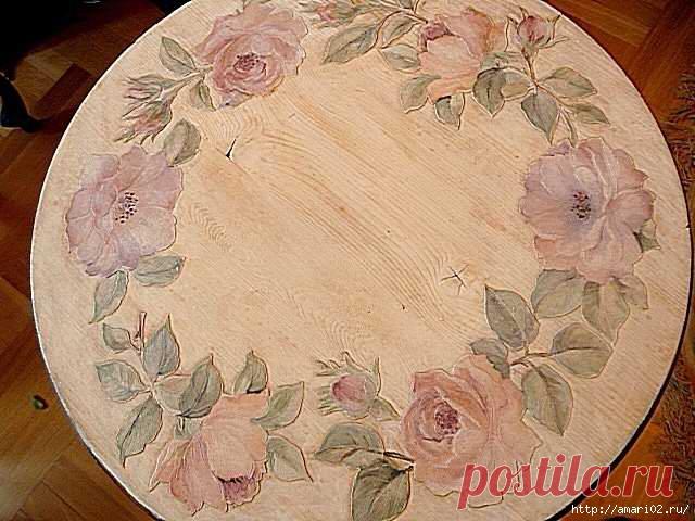 Роспись по дереву элементами виниловых обоев  Очень понравилась идея.Такая, роспись по дереву элементами виниловых обоев очень подходит  для тех, кто плохо рисует, а заняться таким делом не прочь. Всё делается очень просто. Фантазии нет предела.…