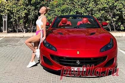 Российская гимнастка попозировала в купальнике рядом с Ferrari. Олимпийская чемпионка по спортивной гимнастике Ангелина Мельникова опубликовала снимки с отдыха в Дубае и восхитила фанатов. На фотографиях 21-летняя гимнастка попозировала в бело-розовом купальнике рядом с красным кабриолетом Ferrari. «Другая реальность», — подписала снимки девушка.