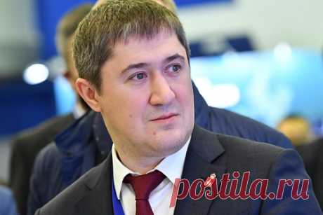 Пермский губернатор заявил о ликвидации «одного из нападавших» на вуз. Губернатор Пермского края заявил о ликвидации «одного из нападавших» в университете. В настоящее время проверяется информация о возможных сообщниках. По слова главы региона, вероятно, студенты «с перепугу что-то напутали». В настоящее время, как отметил он, выстрелы уже прекратились.