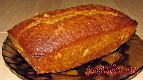 Быстрый пирог к чаю. Нет проще!!!
Тесто: стакан кефира, 3 яйца,0,5 ч. ложки соды,соль, сливочное масло(растопленное)100гр, мука. Тесто должно получиться как сметана.1/2 часть теста выливаем в форму, далее начинку(у меня жареная капуста)и еще 1/2 часть теста. Сверху немного сливочного масла(натертого)и посыпать тертым сыром.
В духовку при 180
Приятного аппетита!