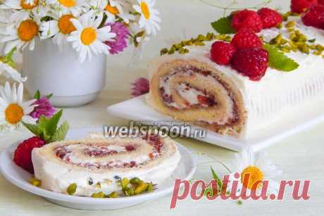 Бисквитный рулет с заварным кремом и малиновым вареньем рецепт с фото, как приготовить на Webspoon.ru