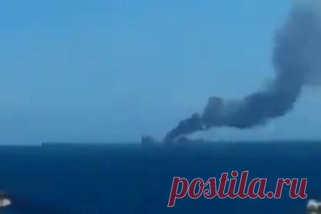 Взрыв на нефтедобывающей платформе в Мексиканском заливе сняли на видео. Взрыв на нефтедобывающей платформе мексиканской нефтегазовой компании Pemex в Мексиканском заливе у побережья штата Кампече сняли на видео. По предварительной информации, ЧП произошло в центре распределения газа и нефти, при пожаре на платформе пострадали пять человек.