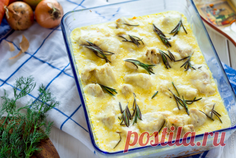Куриное филе в сливочном соусе с морковью - рецепт с фото - FoodForLife Идея этого куриного филе родилась у меня после того как я приготовила "Тыквенную запеканку с мясом". Мне очень понравилось запекать слоями мясо с овощами. 