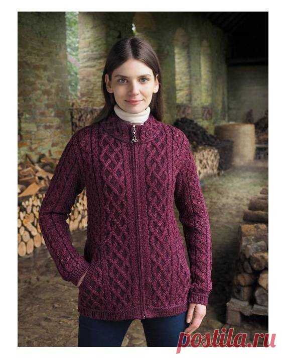 PLATED ZIP CARDIGAN Z4689 Made from 100% Merino Wool
Plated zip cardigan with insert side pockets. This cardigan features the unique two tone plated effect. The Plating is a knitting style created by combining two colours together giving a 3D effect on the pattern. Making the traditional aran trellis stitch which features on the front and back of the cardigan and the honeycomb stitch along the sides of the cardigan stand out.  The trellis pattern continues along the collar...