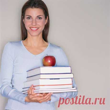 Маленькие секреты эффективного изучения английского языка. 
тут же,ссылка самоучитель по английскому онлайн,