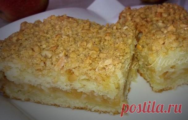 Яблочный пирог - невозможно оторваться! Тает во рту 


 



 

Самый вкусный пирог с яблоками: тающее во рту тесто, в сочетании с сочной прослойкой из сладких яблок и в завершении – хрустящая вкуснейшая корочка. Вкус просто потрясающий: съедается сразу…