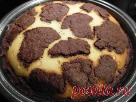 &quot;Коровка ягодная&quot;
Итак, ингредиенты для &quot;Коровки&quot;

тесто: масло/маргарин комнатной температуры - 100 г, сахар 75 г, яйцо 1 шт., мука 180 г, какао-порошок 20 г, разрыхлитель 10 г.

крем-заливка: творог зерненый с &quot;соком&quot; (типа молоко/сливки) - 220 г, масло сливочное - 70 г, яйца - 2 шт., сахар - 75 г, ванильный сахар - 1 ч.л., крахмал картофельный - 1 ст.л. без горки, черника замороженная 180-200 г.