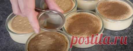Божественный десерт из молока

Продукты:
-1 литр молока;
- палочка корицы;
- чайная ложка ванильного экстракта;
- натертая цедра половины лимона;
-6 яичных желтков;
-125 г сахара;
-1,5 столовые ложки кукурузного крахмала и немного молока.

1. Налейте молоко в кастрюлю. Добавьте палочку корицы, экстракт ванили и цедру лимона. Прокипятите молоко 5 минут в момент закипания, затем снимите с огня и дайте остыть.

2. Желтки взбить с сахаром, пока они не станут белоснежными.

3. ...