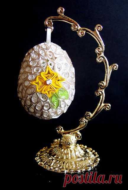 The other side of the egg by yorkshirelass49, via Flickr | Veľká noc