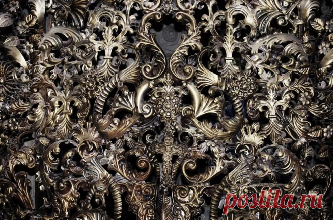 фоны золотые вензеля на бордовом: 7 тыс изображений найдено в Яндекс.Картинках