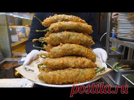 Популярная коллекция уличной еды на корейском рынке