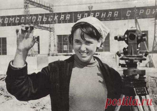 Образ женщины в советской фотоклассике