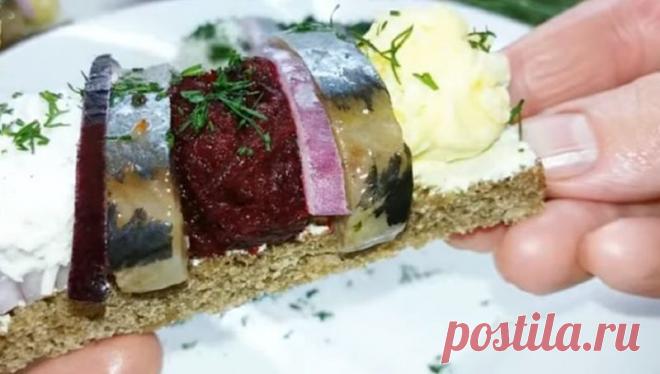 Цветные шарики с селедкой и хлебом: отличная закуска для праздничного стола