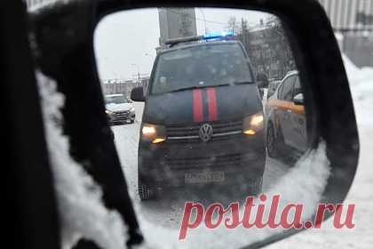 В московской квартире нашли тело скончавшейся 10 лет назад женщины. В квартире, расположенной на Мичуринском проспекте на западе Москвы, обнаружили тело скончавшейся 10 лет назад женщины. Ее нашли сотрудники коммунальных служб. Умершая являлась владелицей квартиры. В настоящее время на месте происшествия работают сотрудники полиции и криминалисты.