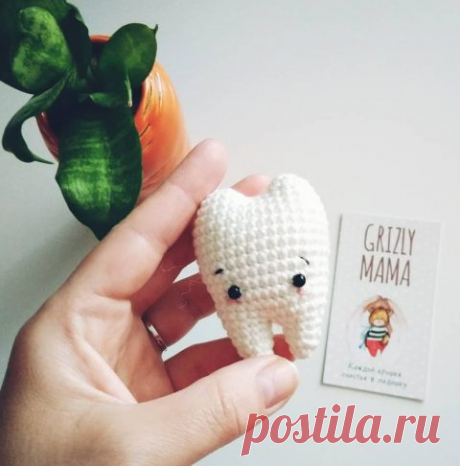 Как связать зуб крючком (игрушка амигуруми)