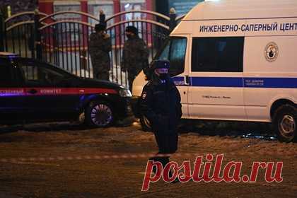 Собянин оценил поступки охранника и полицейского в московском МФЦ. Мэр Москвы Сергей Собянин оценил поступки охранника и полицейского во время стрельбы в столичном МФЦ. «Настоящие герои», — указал он, отметив, что погибший сотрудник охраны Алексей Рузлев закрыл посетителей от убийцы грудью, а старший лейтенант Георгий Домолаев один и без оружия сумел задержать преступника.