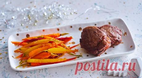 Мандариновая морковь - ПУТЕШЕСТВУЙ ПО САЙТУ. Прекрасный гарнир к любому мясу – полезный, легкий и нарядный. Впрочем, на праздничном столе такая мандариновая морковь может стать и оригинальной закуской – на ваше усмотрение. ИНГРЕДИЕНТЫ 800 г красивой некрупной моркови с хвостиками 3 мандарина 2 лимона 1 ст. л. оливкового масла 1 ст. л. сливочного масла соль, свежемолотый …