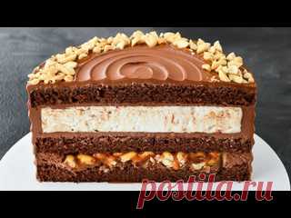 Торт СНИКЕРС ☆ Это БОМБА!!!! Рецепт бисквита (18 см)4 яйца 1сщепотка соли120 г сахара65 г муки35 г какао25 г крахмалаНуга-суфле (16 см)45 г белкащепотка соли100 г сахара30 г глюкозного сиропа45 г воды6 г желатина (180 блюм) + 30 гр воды50 г ореховой пастыКарамель:100 г сахара100 г жирных сливокДля начинки:100 г...