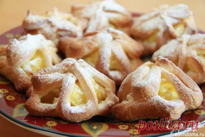 СЛОЕНЫЕ ЗВЕЗДОЧКИ С КРЕМОМ ПАТИСЬЕР И КУСОЧКАМИ ЯБЛОКА