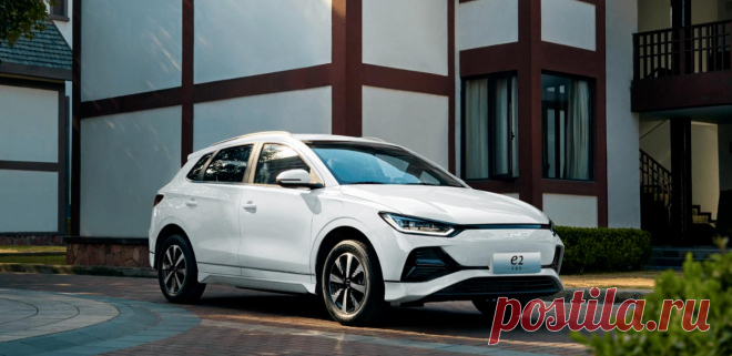 BYD e2 Honor Edition 2024: фото, салон, характеристики