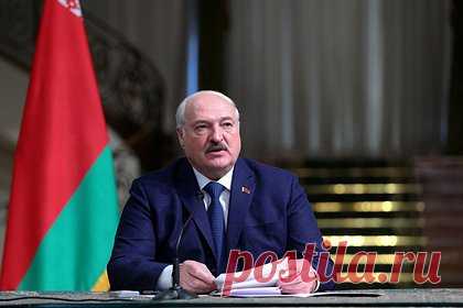 Лукашенко заявил о поставках в Россию электронной компонентной базы. Белорусские предприятия начали поставки в Россию элементов критически важной электронной компонентной базы, которая ранее была сформирована совместно с российской стороной, заявил в ходе посещения в пятницу научно-производственного холдинга точного машиностроения «Планар» президент республики Александр Лукашенко.