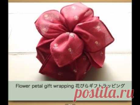 This is how to wrap the present or gift in a box with fabric such as Cloth, denim, bandana, handkerchief. Very easy! Takes about 1 minute! Great for last min...