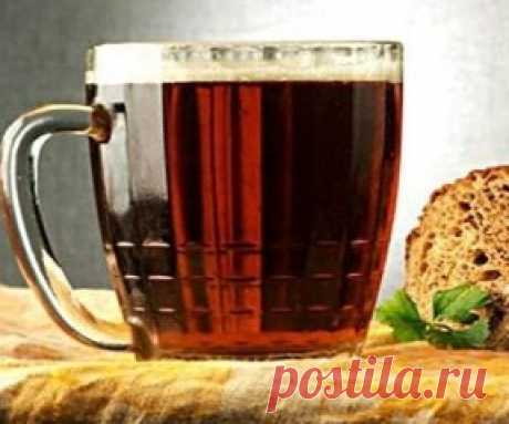 ДОМАШНИЙ КВАС , уже через 6 часов . 
Вкусно, быстро, обалденно, не отличить от бочкового !