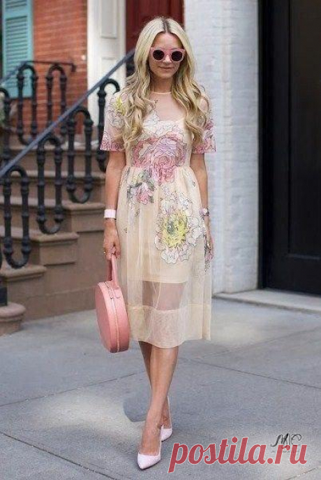 Прозрачный намек: 7 платьев, в которых вы не останетесь без внимания