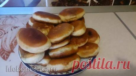 Пирожки из теста, которое готовится всего за 30 минут Приготовление: В миску наливаем 300 мл минеральной газированной воды, Добавляем сахар 2 ст. л. Добавляем дрожжи сырые 30 гр, по желанию можно заменить на сухие 10 грамм. Добавляем 3 ст. л. муки и перемешиваем венчиком. Закрываем крышкой и оставляем в теплом месте на 10-20 минут, чтобы убедится, что