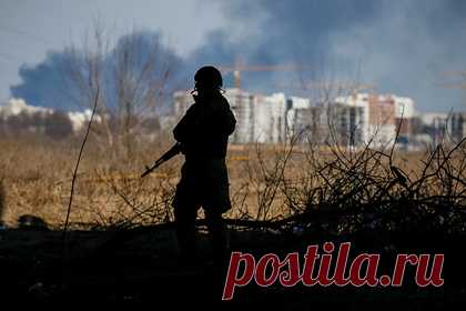 Стало известно о работе погибшего на Украине американского журналиста. Американский журналист Брент Рено, о гибели которого ранее сообщили на Украине, в последние недели работал над видеопроектом издательского дома Time. «В последние недели Брент находился в регионе, работая над проектом TIME Studios, в центре которого глобальный кризис с беженцами», — рассказали там.